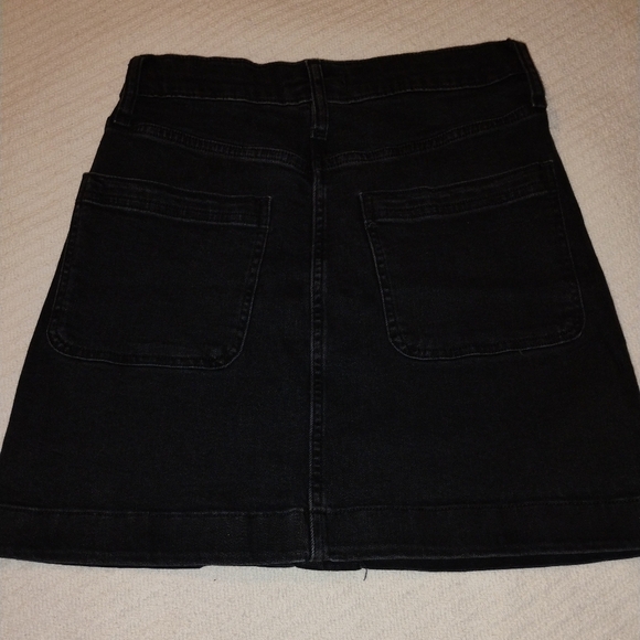 Madewell Black Denim Button Front Mini Skirt with Patch pockets size 26 - Picture 6 of 6